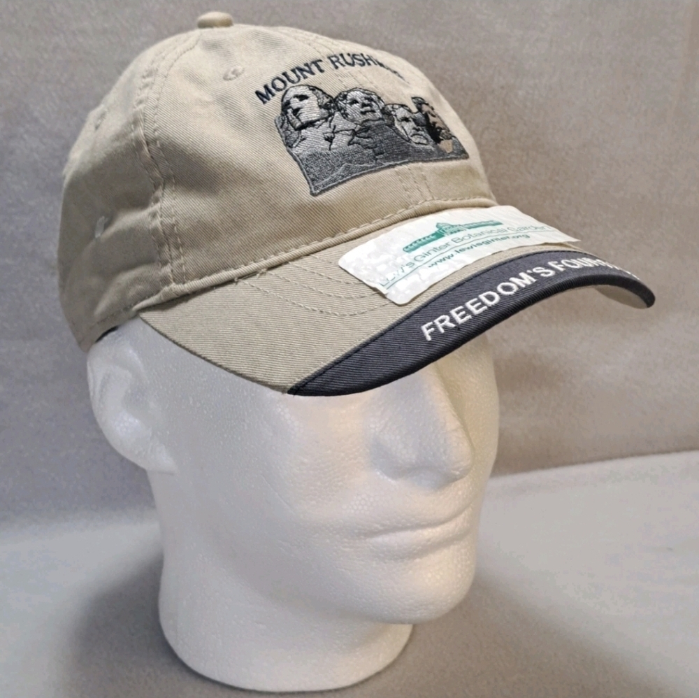 Mt. Rushmore National Park south Dakota Hat Light Brown NWT